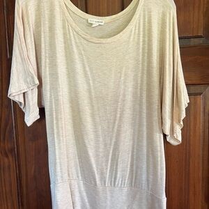 Zenana Outfitters Women's Beige Long Sleeve Tee